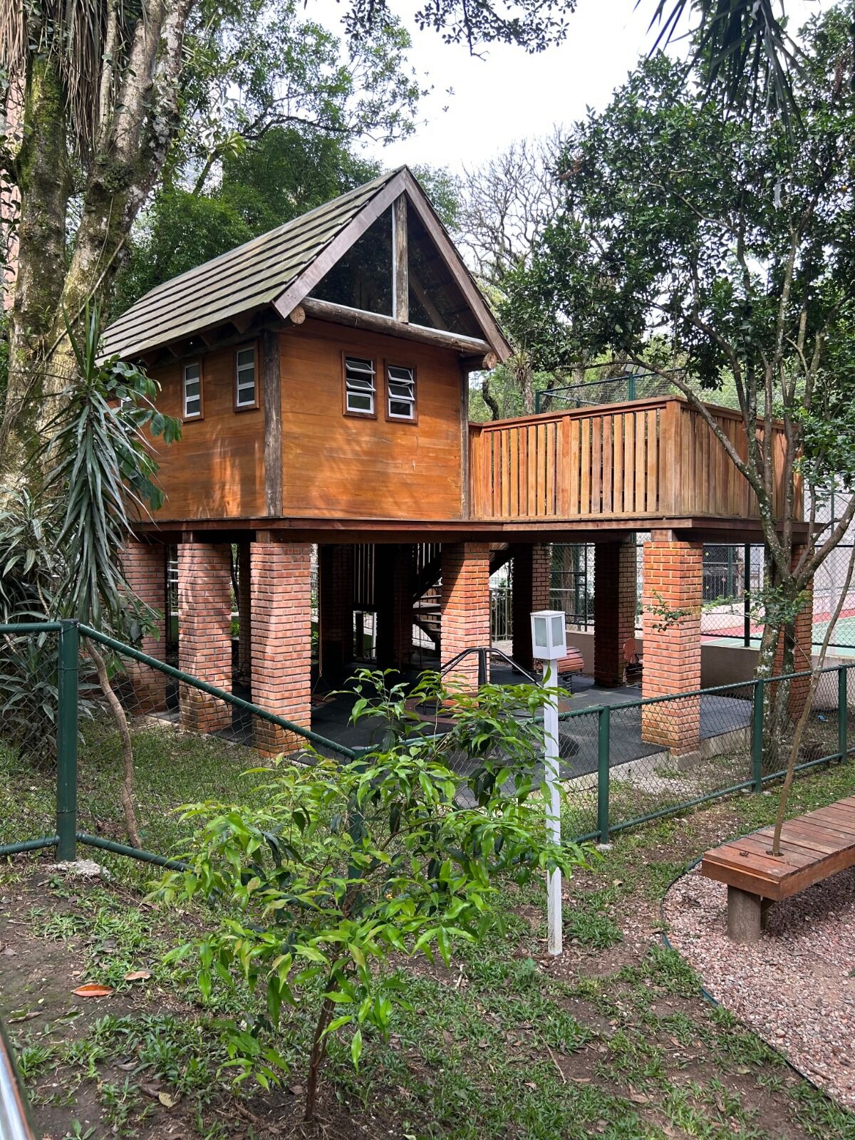 Cobertura, 3 quartos, 211 m² - Foto 2