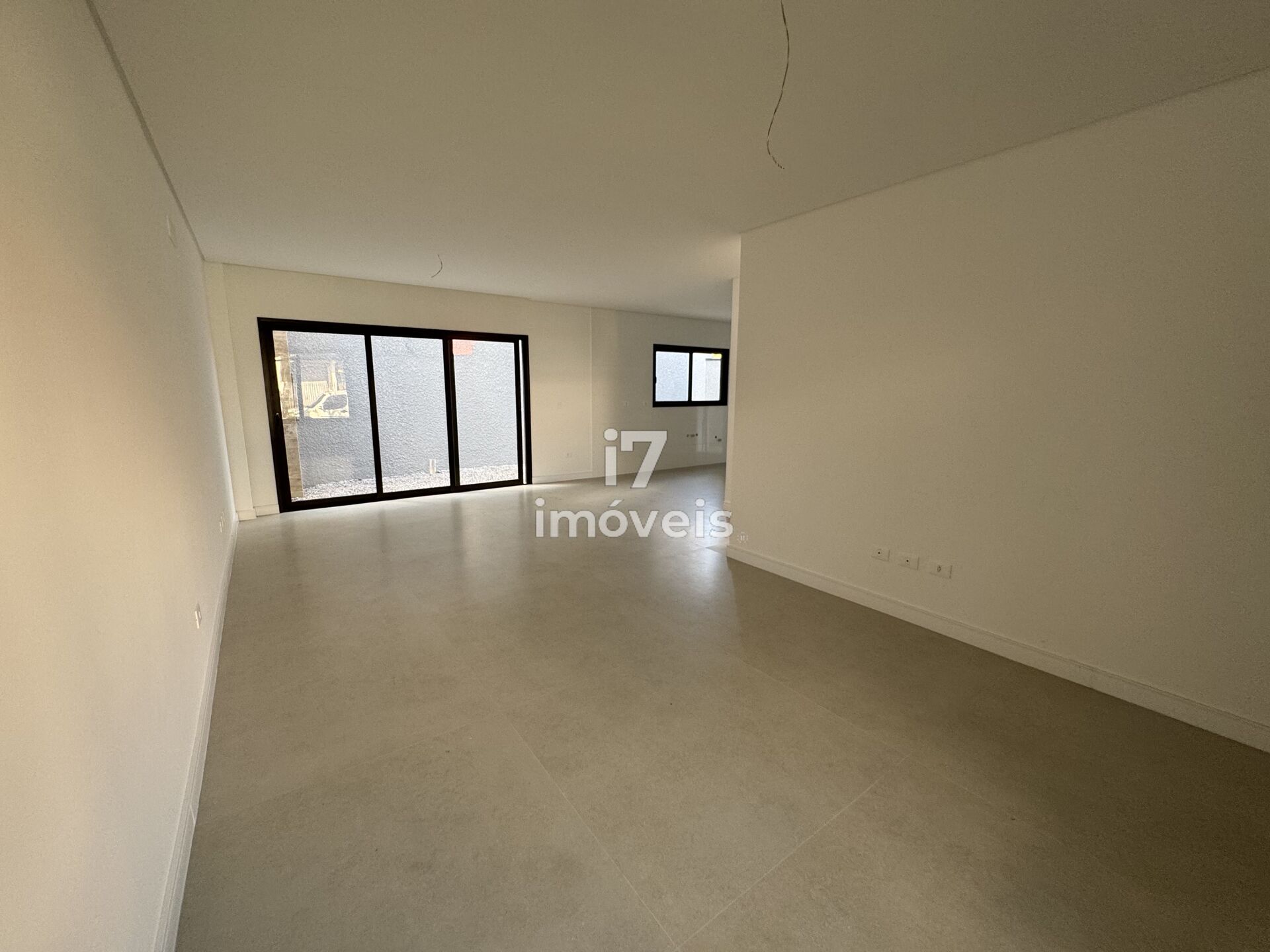 Sobrado à venda com 3 quartos, 203m² - Foto 3