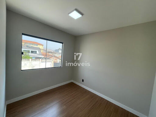 Sobrado à venda com 3 quartos, 100m² - Foto 11