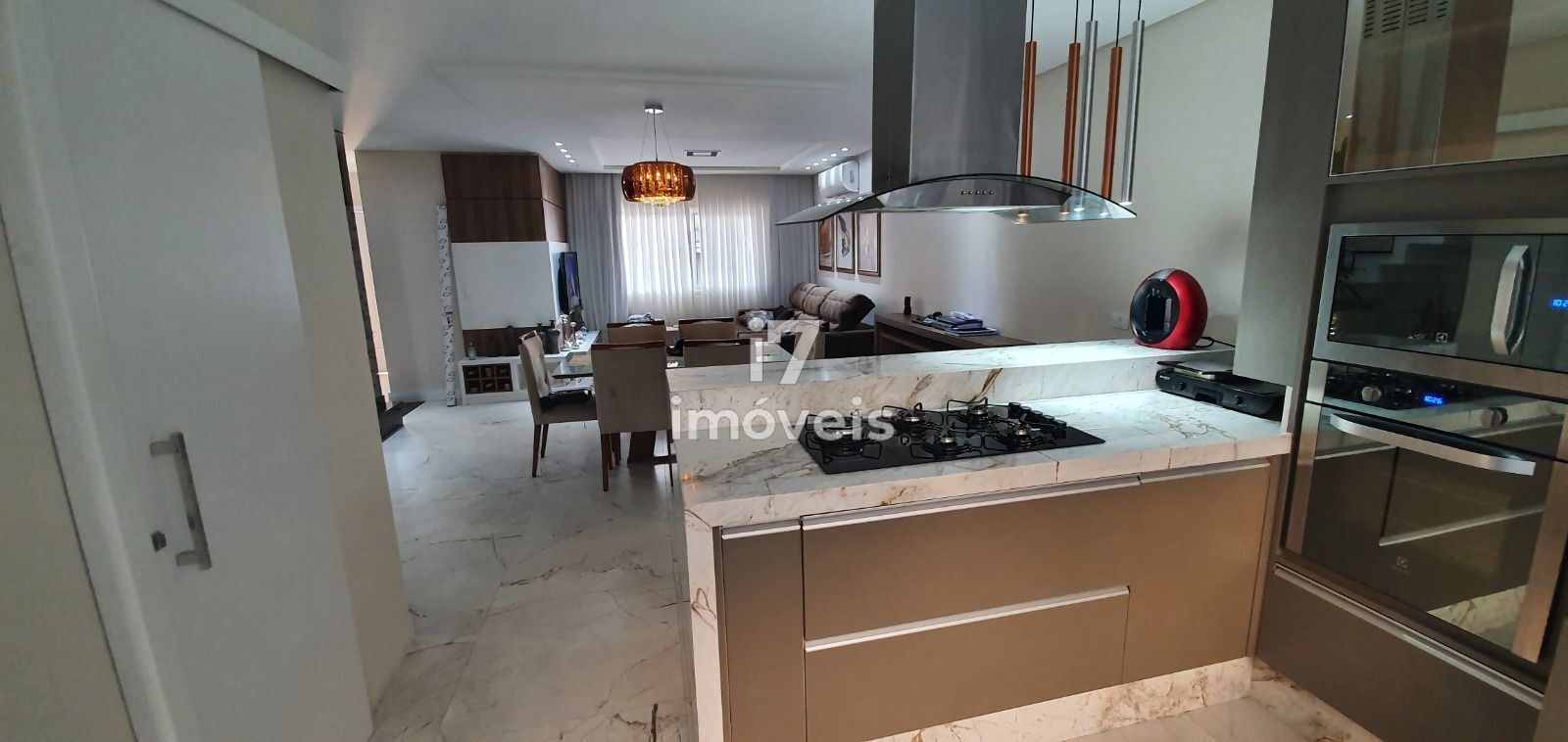 Sobrado à venda com 4 quartos, 279m² - Foto 11