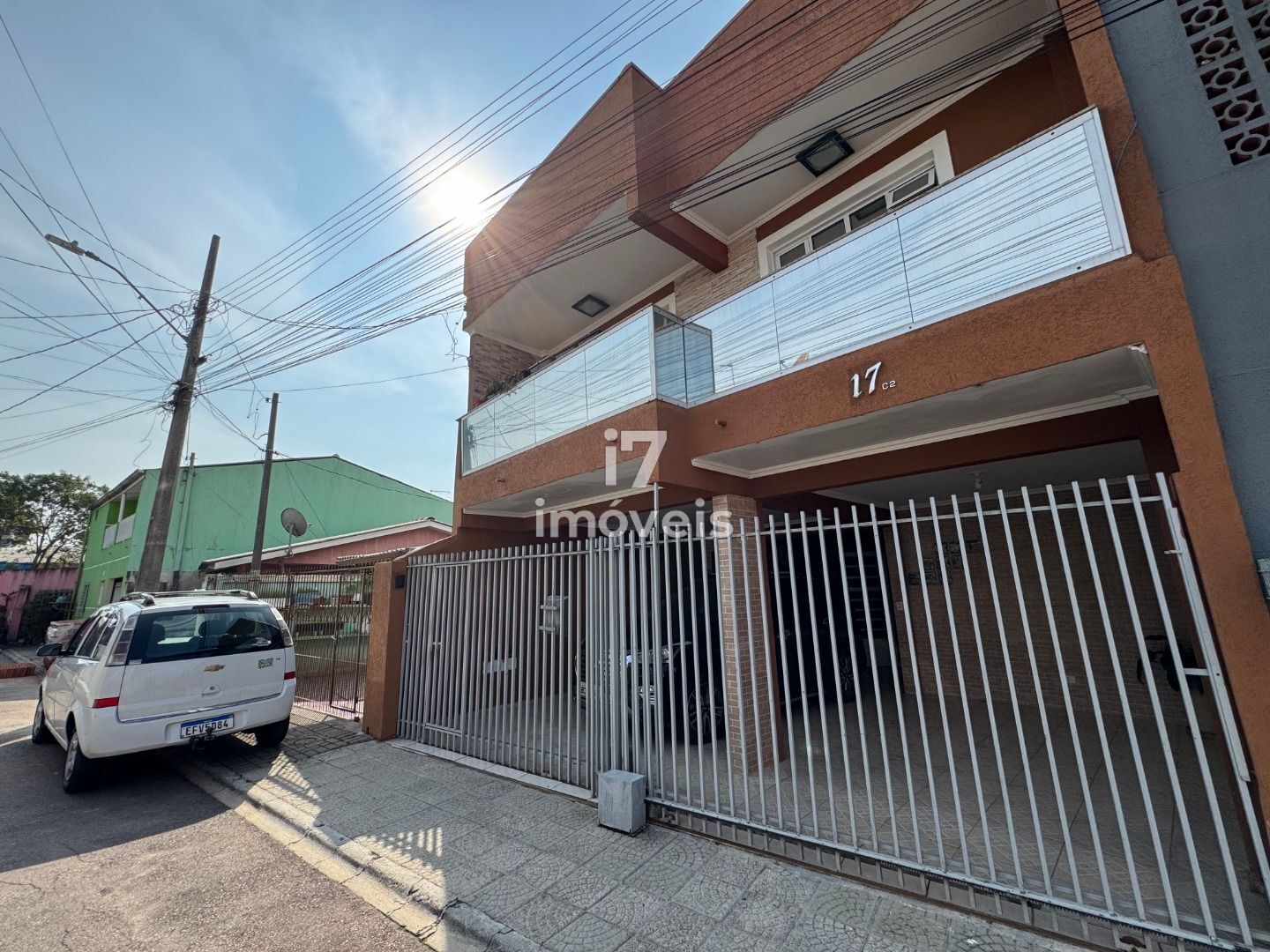 Sobrado à venda com 5 quartos, 179m² - Foto 1