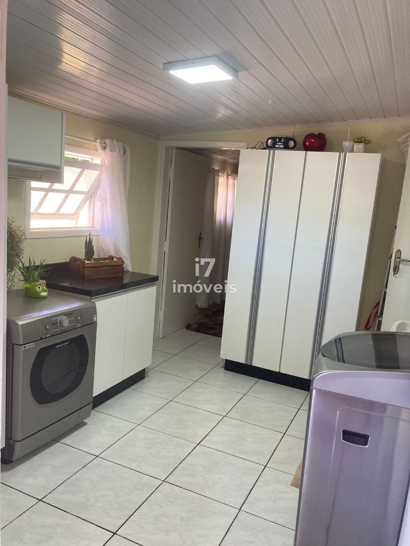 Casa à venda com 3 quartos, 230m² - Foto 10