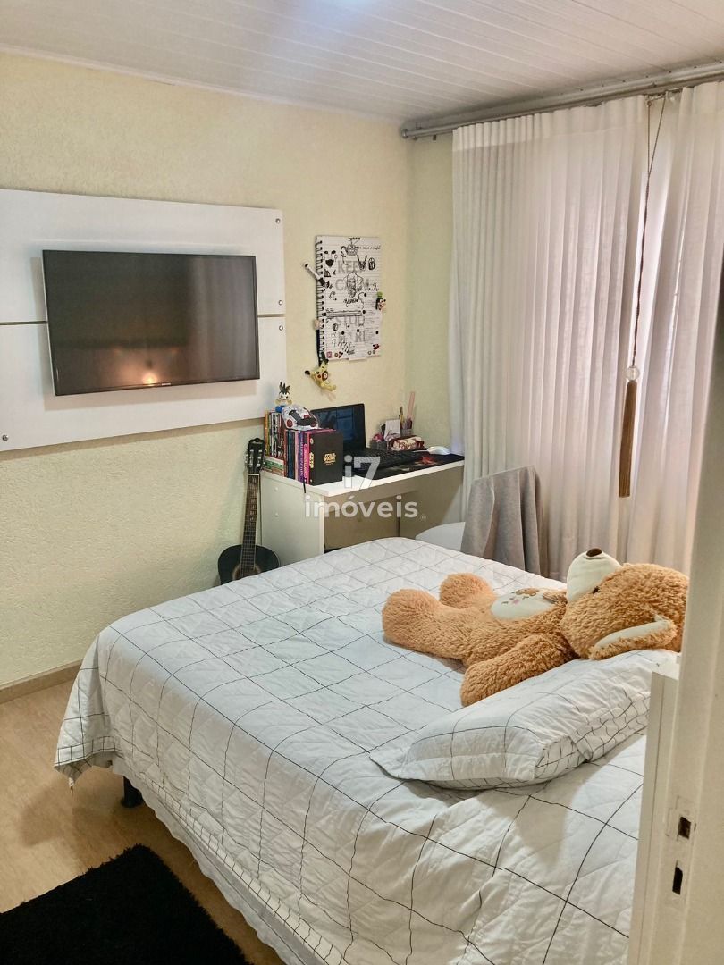 Casa à venda com 3 quartos, 230m² - Foto 6