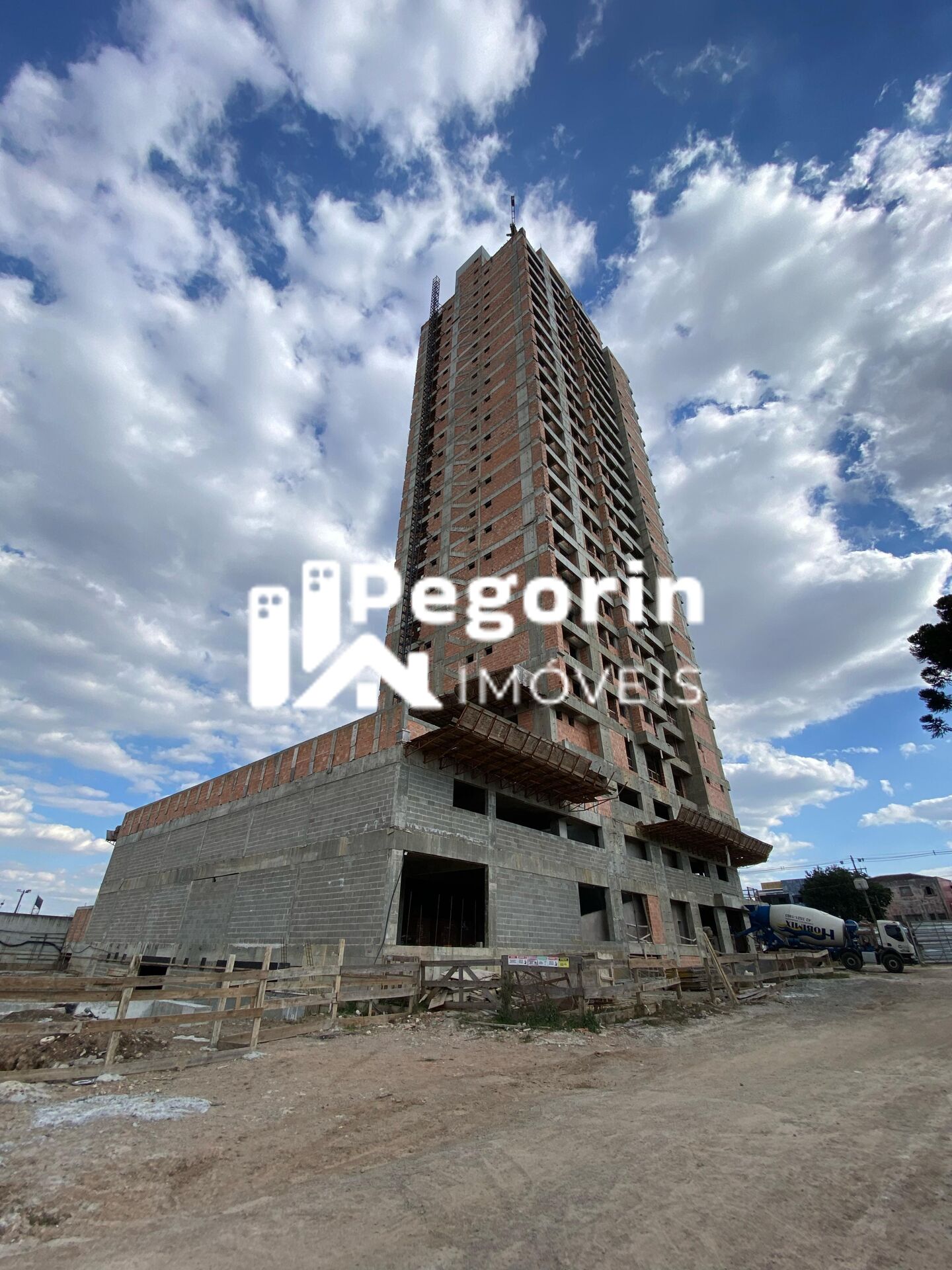 Apartamento de 2 quartos, 61m² no bairro Capão Raso, em Curitiba | Eu Corretor