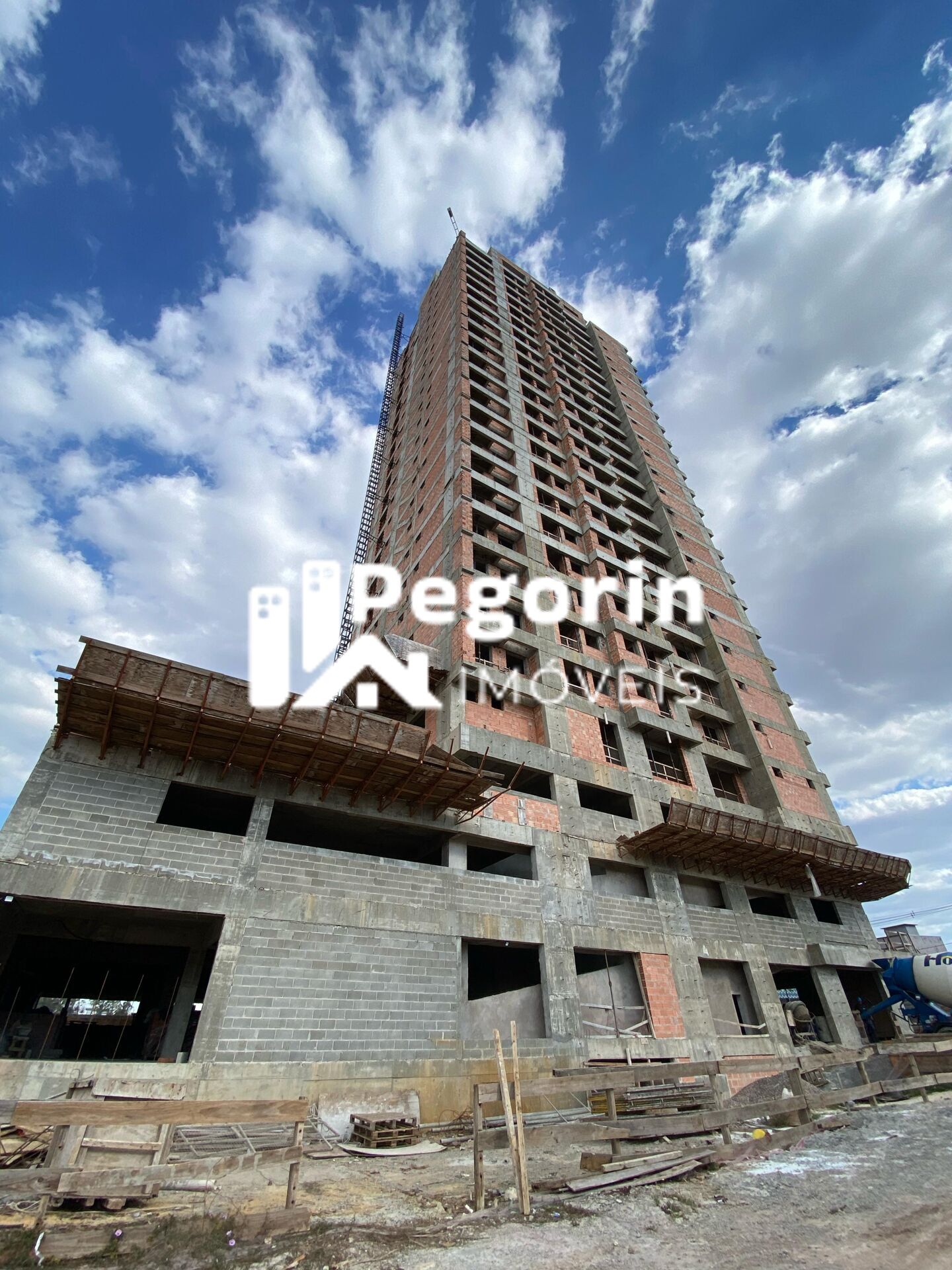 Apartamento de 2 quartos, 61m² no bairro Capão Raso, em Curitiba | Eu Corretor