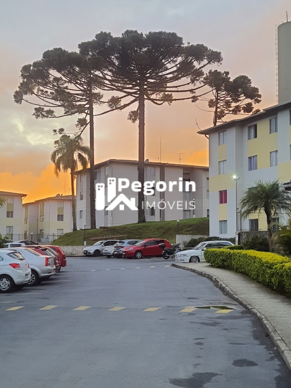 Apartamento  venda  no Santa Cndida - Curitiba, PR. Imveis