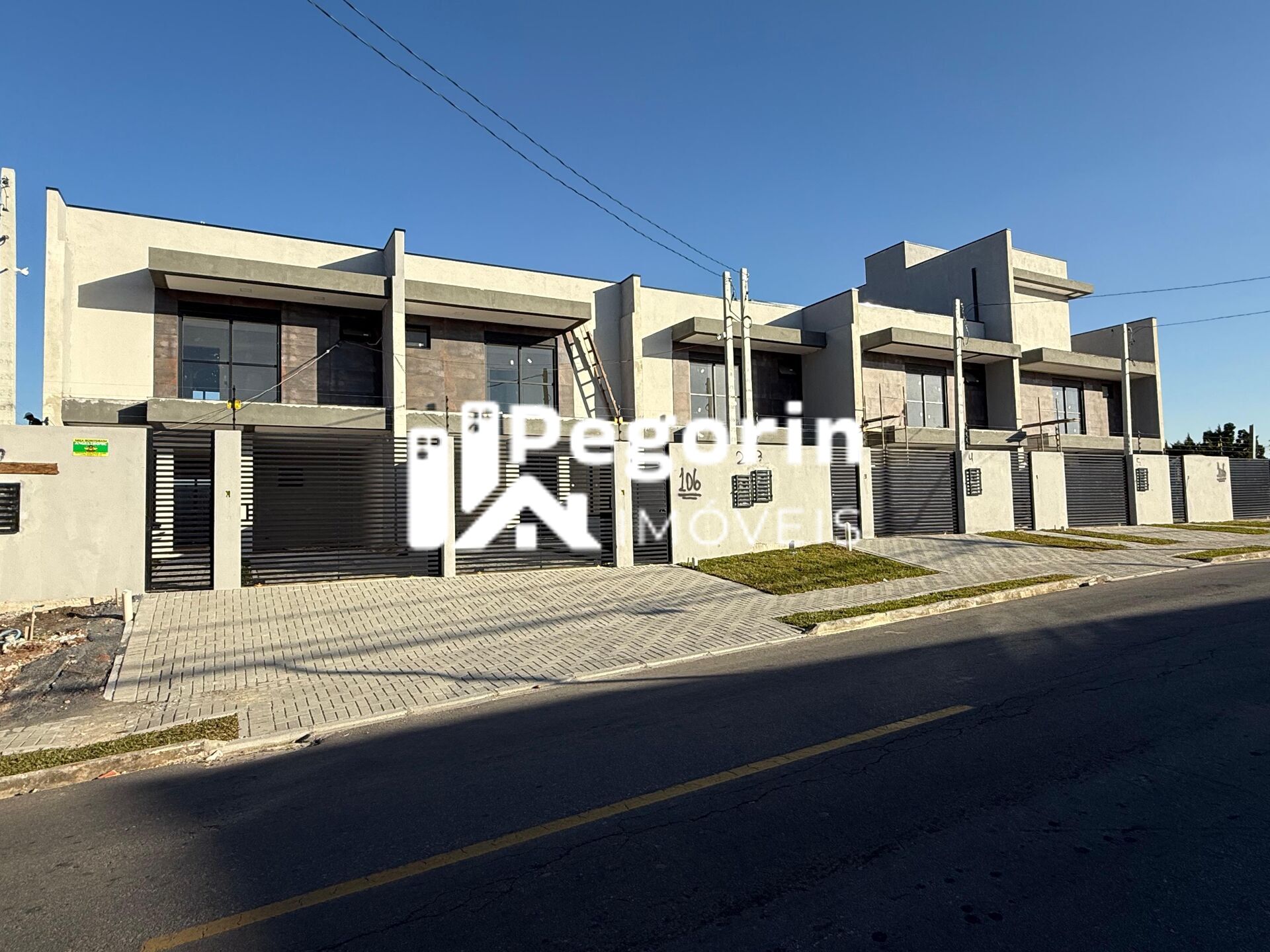 Sobrado de 131m² no bairro Alto Tarumã, em Pinhais | Eu Corretor
