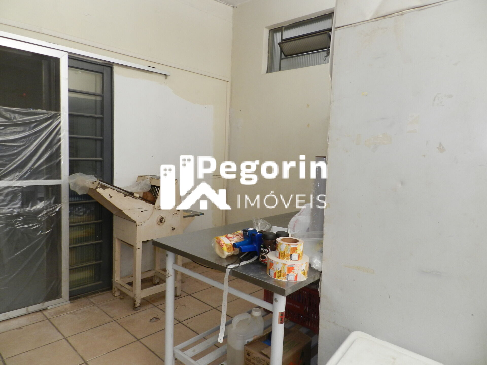 Casa à venda com 3 quartos, 298m² - Foto 17