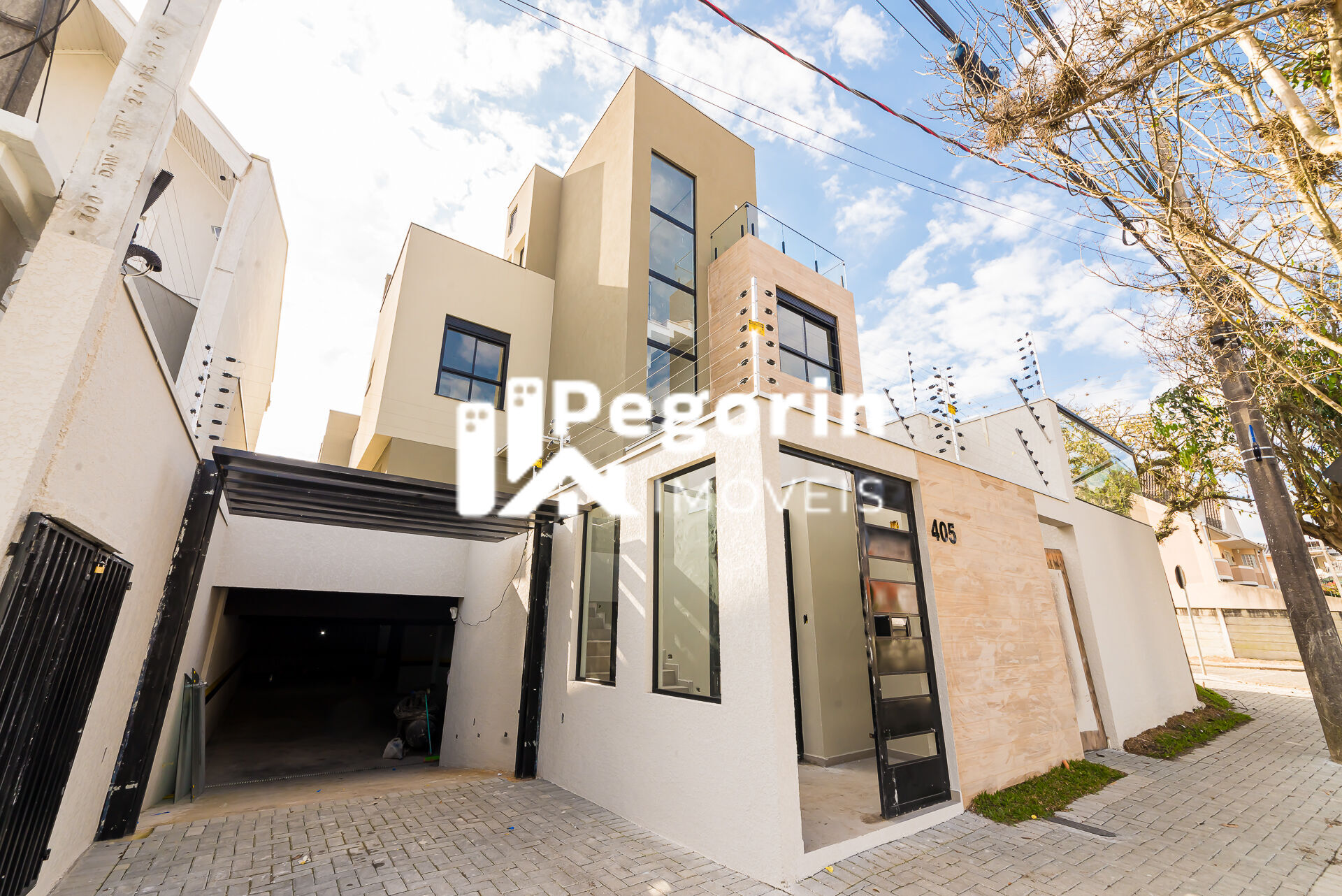 Sobrado de 3 quartos, 178m² no bairro Guabirotuba, em Curitiba | Eu Corretor