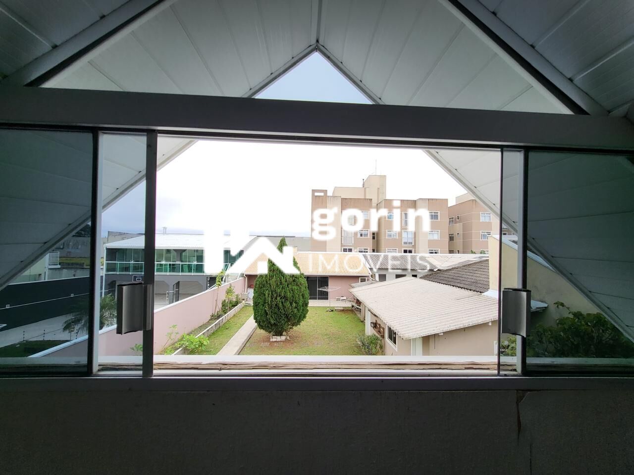 Casa à venda com 4 quartos, 300m² - Foto 16
