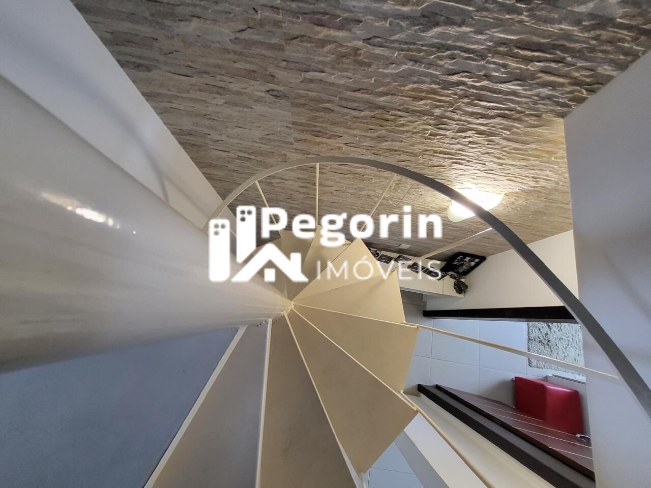 Casa à venda com 4 quartos, 300m² - Foto 6