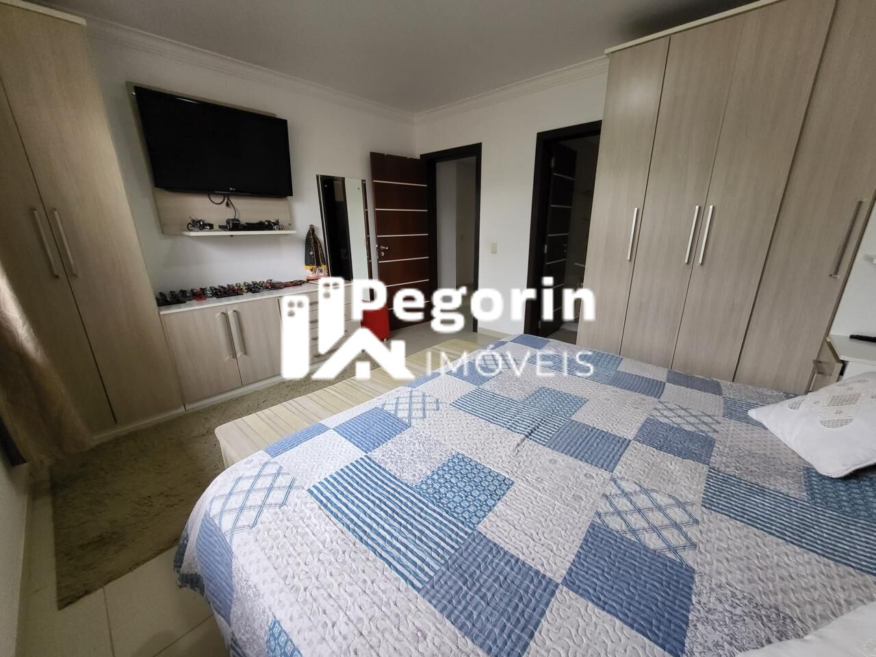 Casa à venda com 4 quartos, 300m² - Foto 31
