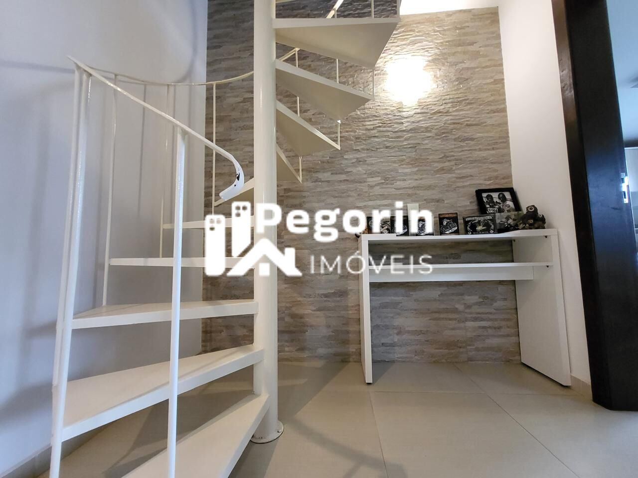 Casa à venda com 4 quartos, 300m² - Foto 13