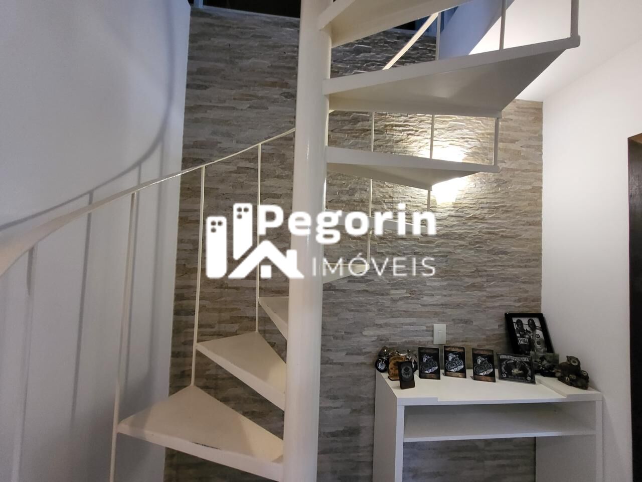 Casa à venda com 4 quartos, 300m² - Foto 22
