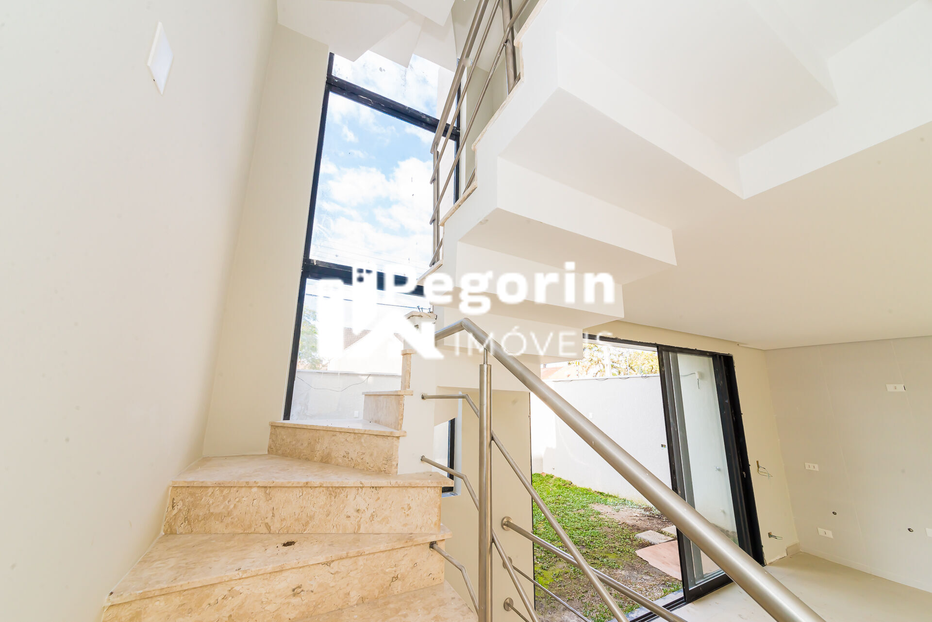Sobrado com 3 Dormitórios à venda, 176 m² por R$ 1.253.017,00 Sobrado com 3 Dormitórios à venda, 176 m² por R$ 1.253.017,00