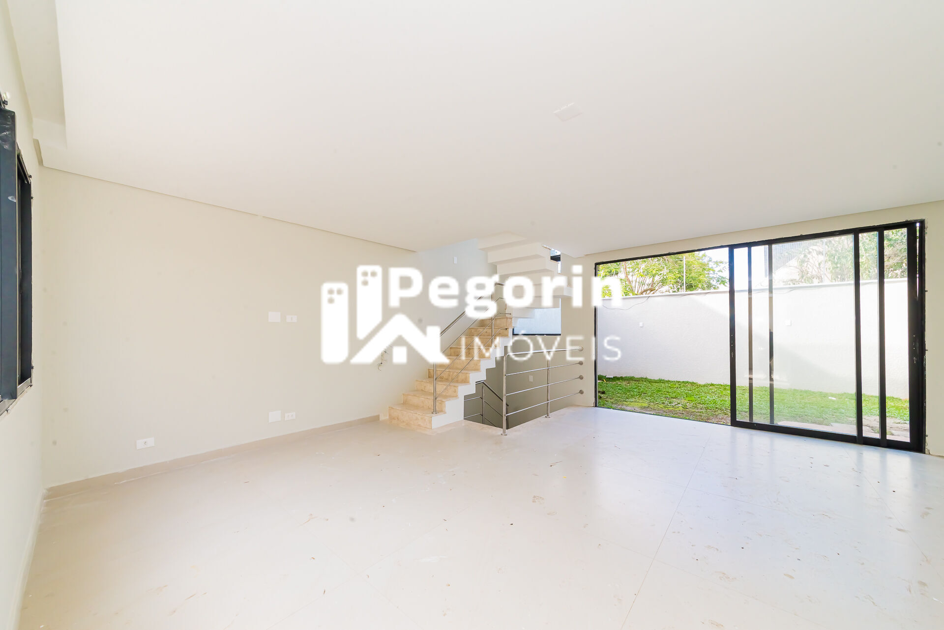 Sobrado com 3 Dormitórios à venda, 176 m² por R$ 1.253.017,00 Sobrado com 3 Dormitórios à venda, 176 m² por R$ 1.253.017,00