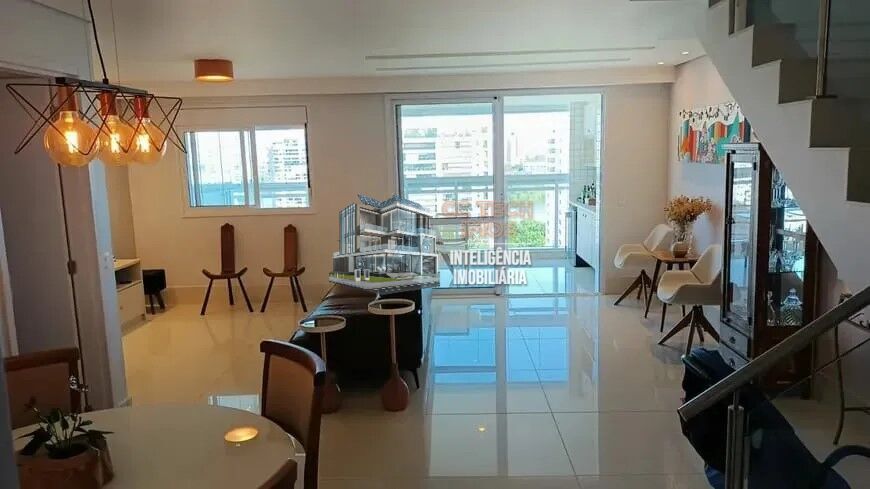 Cobertura à venda com 4 quartos, 282m² - Foto 1