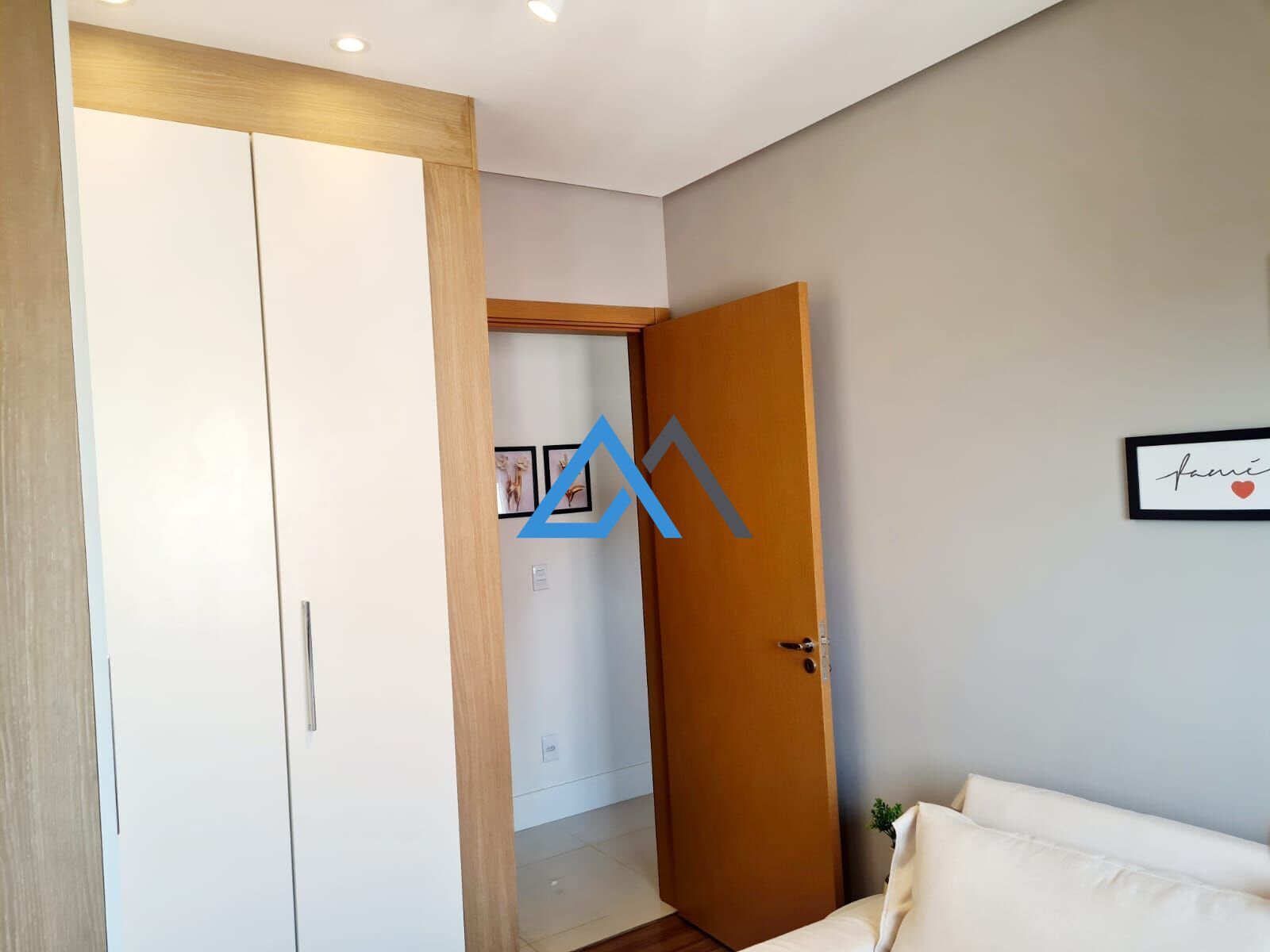 Apartamento à venda com 3 quartos, 77m² - Foto 15
