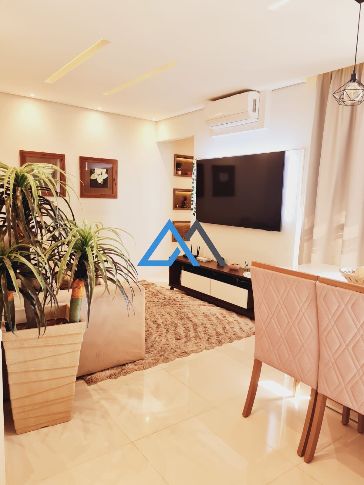 Apartamento à venda com 3 quartos, 77m² - Foto 2