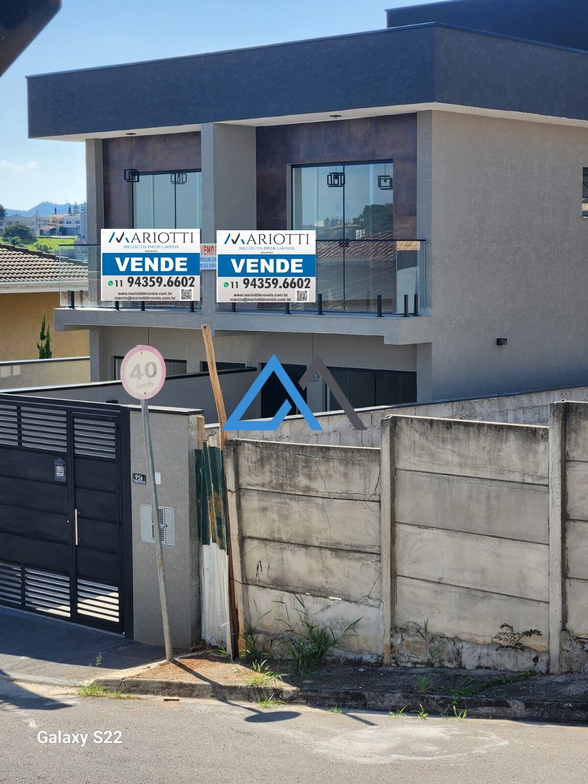 Casa à venda com 3 quartos, 110m² - Foto 2