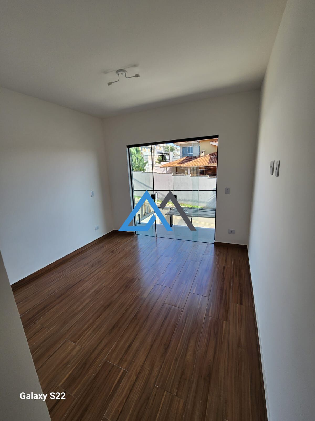 Casa à venda com 3 quartos, 110m² - Foto 9