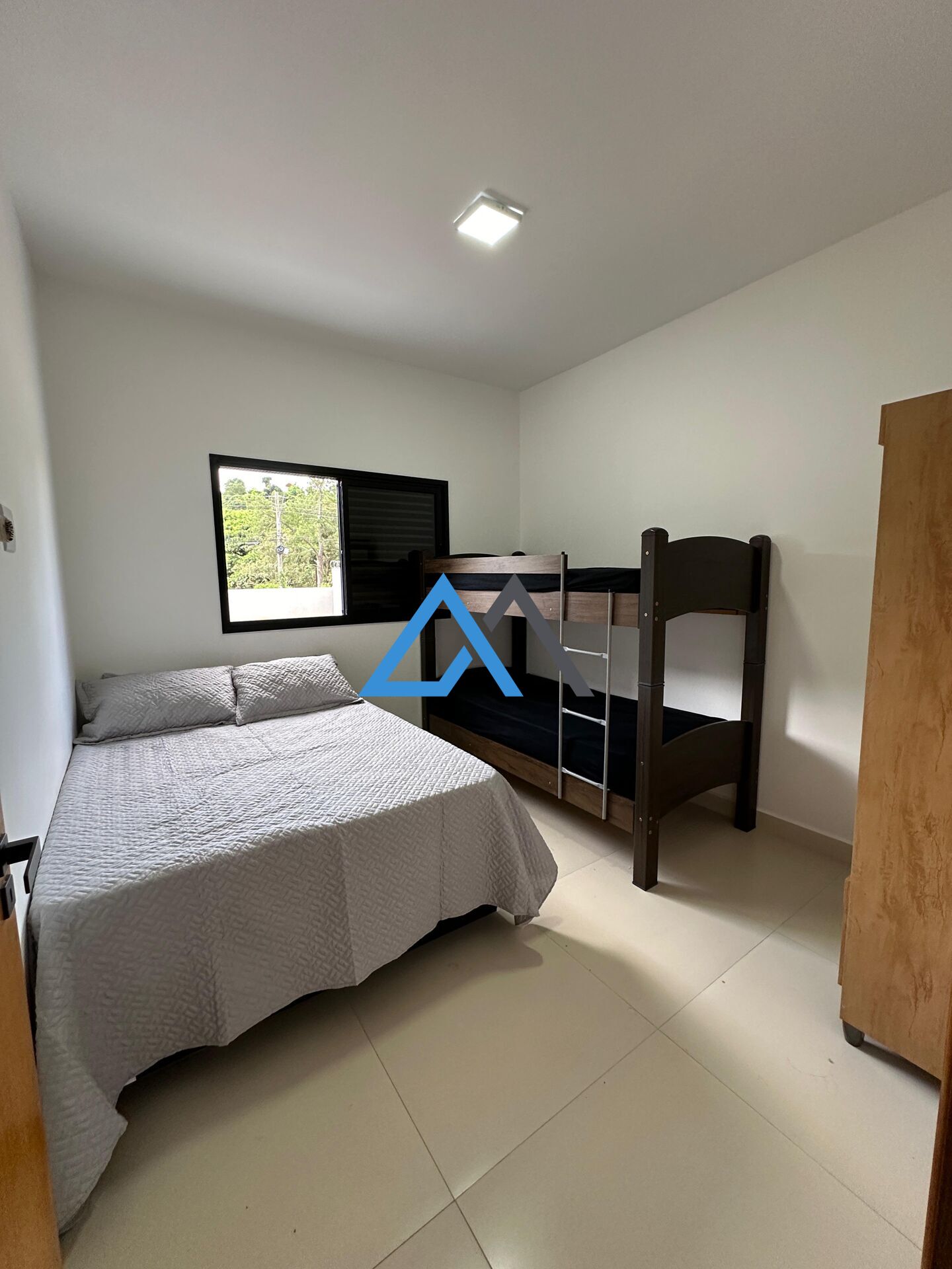 Casa à venda com 3 quartos, 170m² - Foto 14