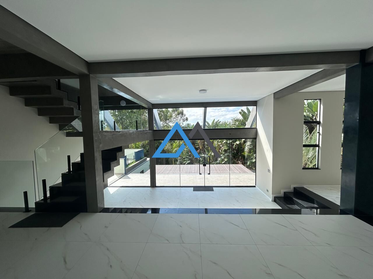 Casa à venda com 4 quartos, 434m² - Foto 27