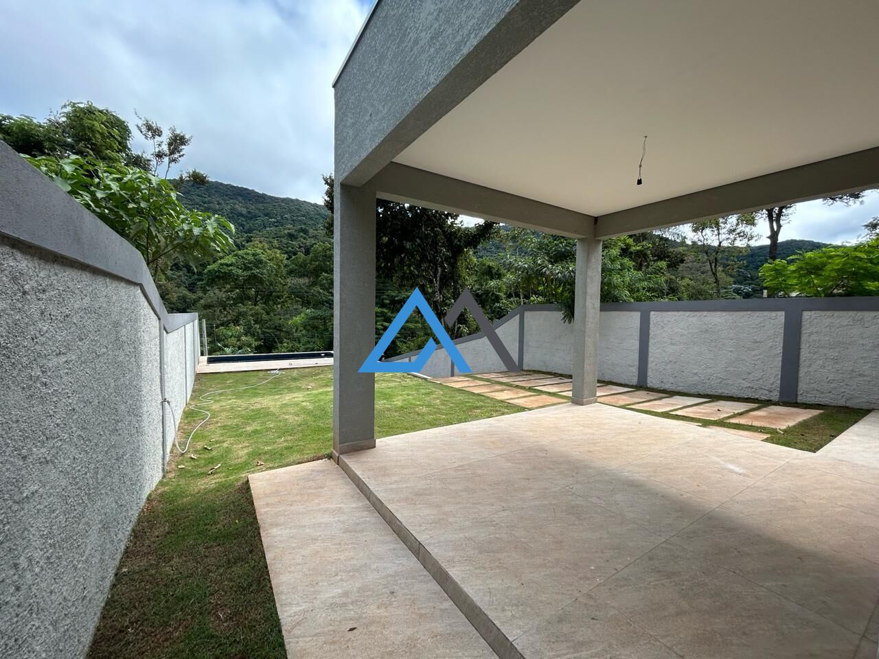 Fazenda à venda com 3 quartos, 400m² - Foto 28