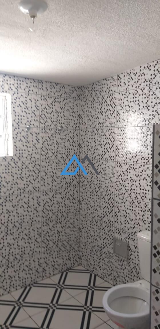 Casa à venda com 2 quartos, 61m² - Foto 10