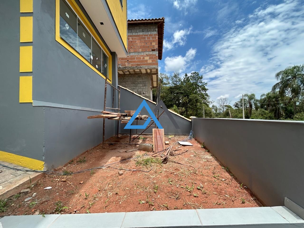 Casa à venda com 3 quartos, 150m² - Foto 4