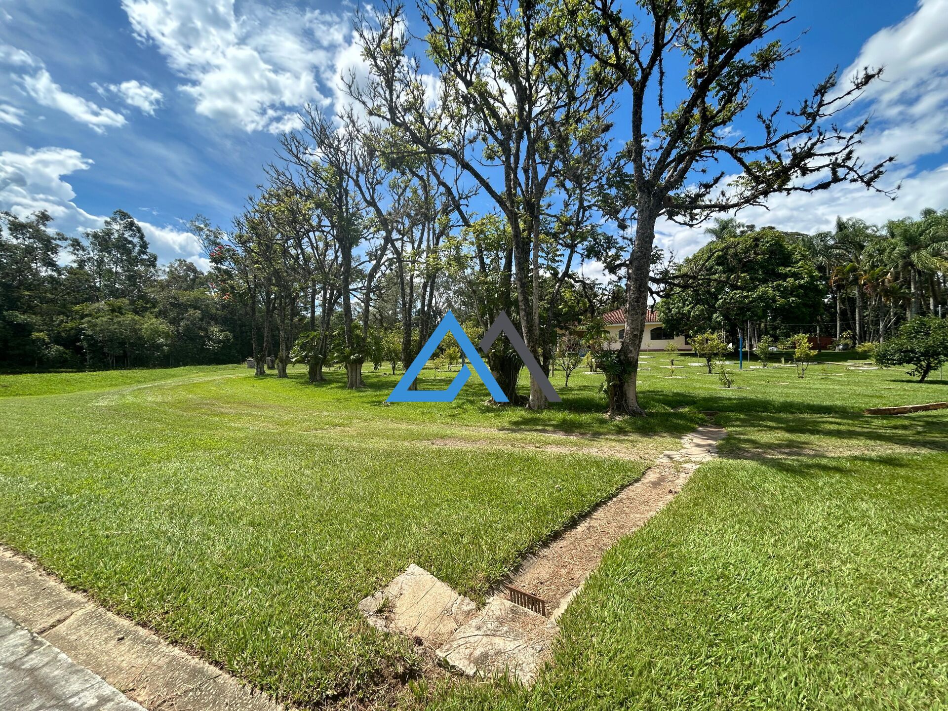 Fazenda à venda com 9 quartos, 95000m² - Foto 27