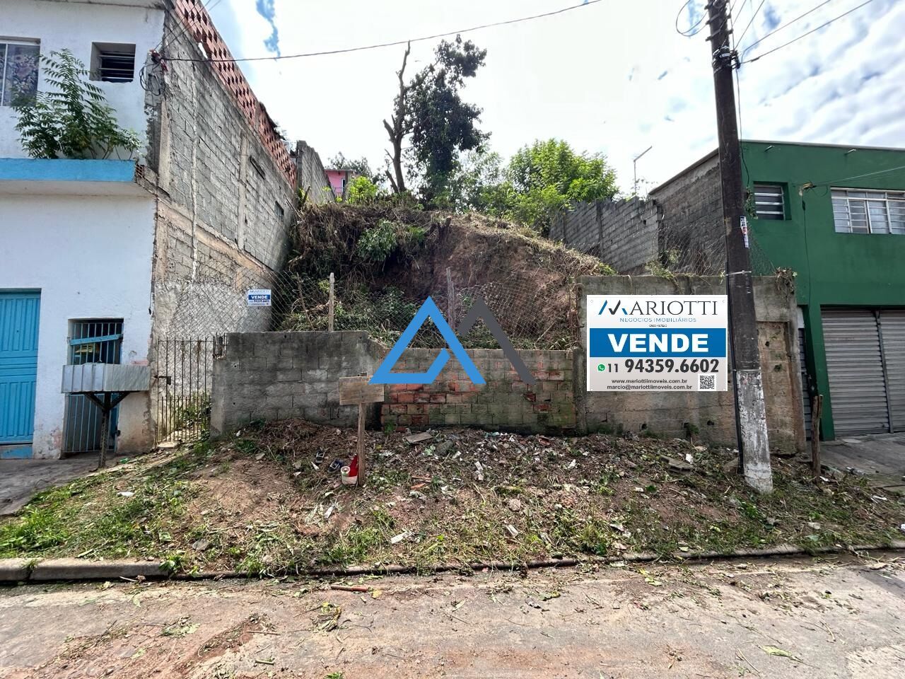 Terreno à venda, 300m² - Foto 1