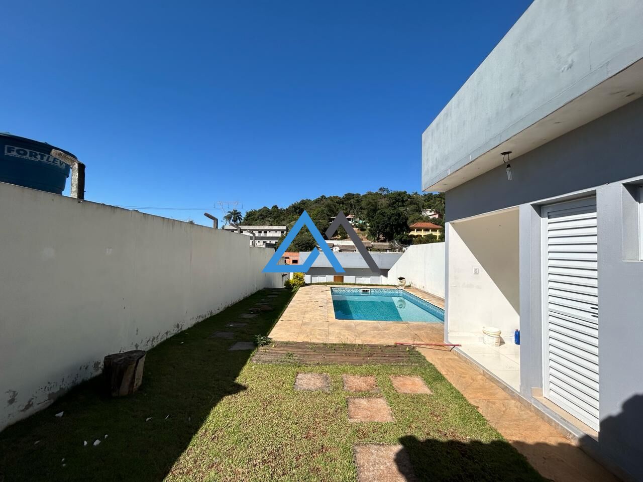 Casa à venda com 2 quartos, 131m² - Foto 8