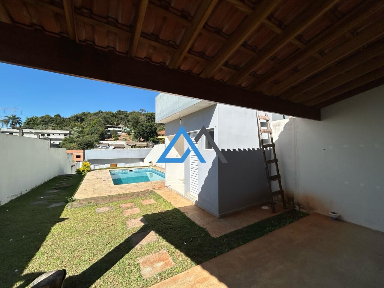 Casa à venda com 2 quartos, 131m² - Foto 7