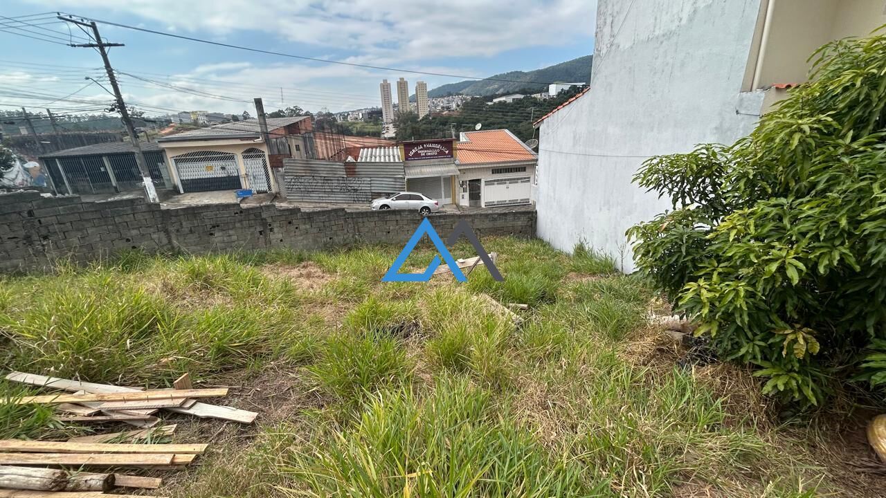 Terreno, 180 m² - Foto 1