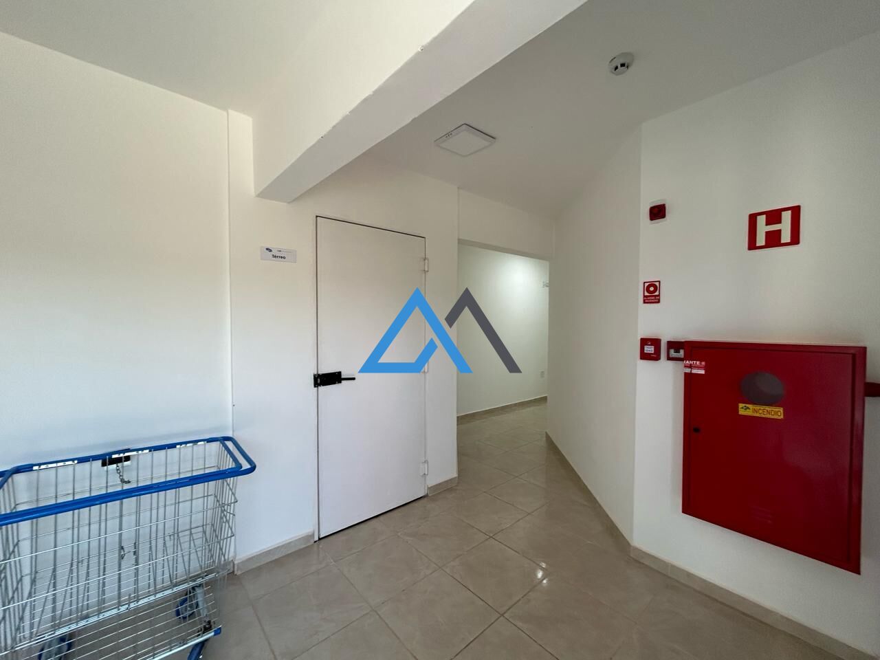 Apartamento à venda com 2 quartos, 47m² - Foto 18