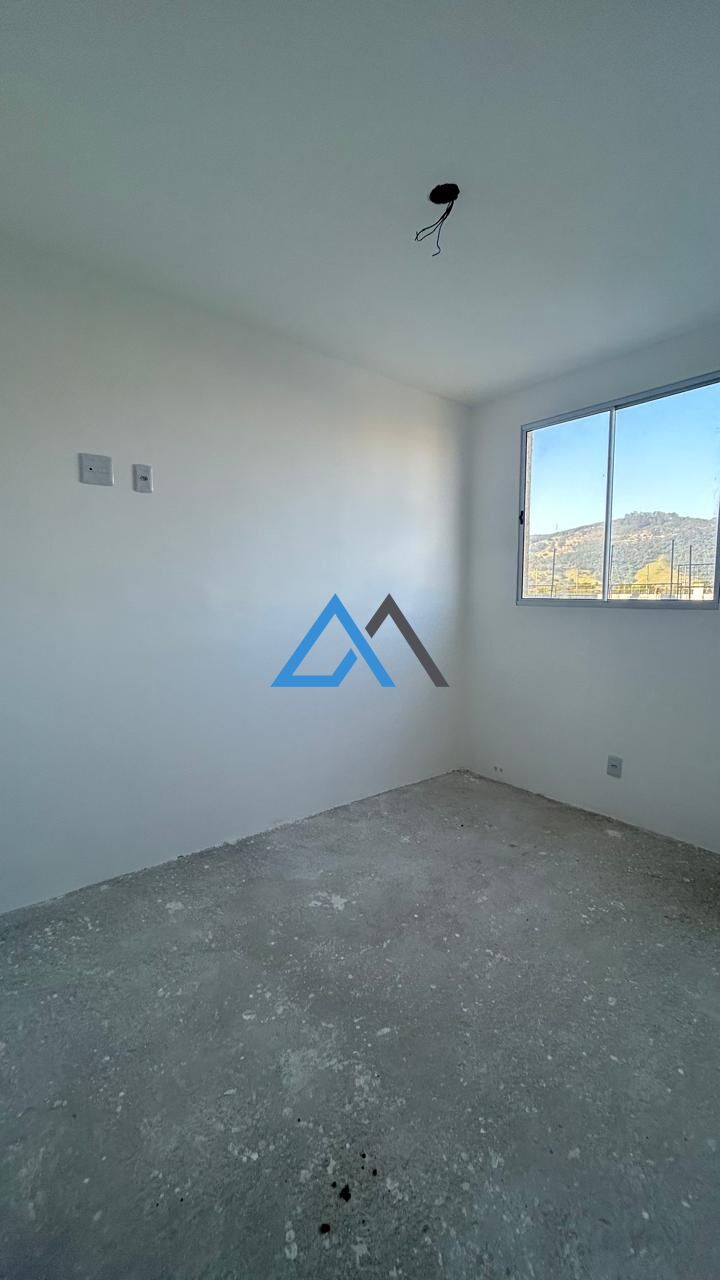 Apartamento à venda com 2 quartos, 37m² - Foto 11