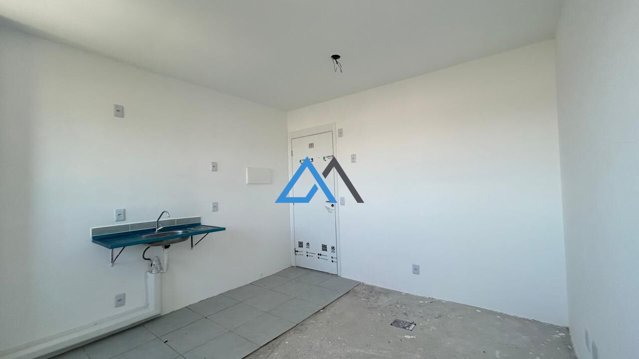 Apartamento à venda com 2 quartos, 37m² - Foto 15