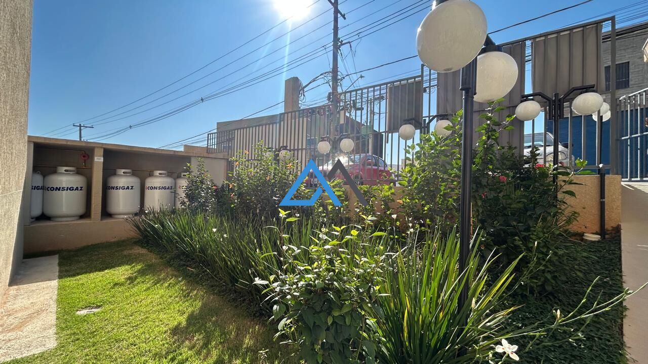 Apartamento à venda com 2 quartos, 37m² - Foto 2