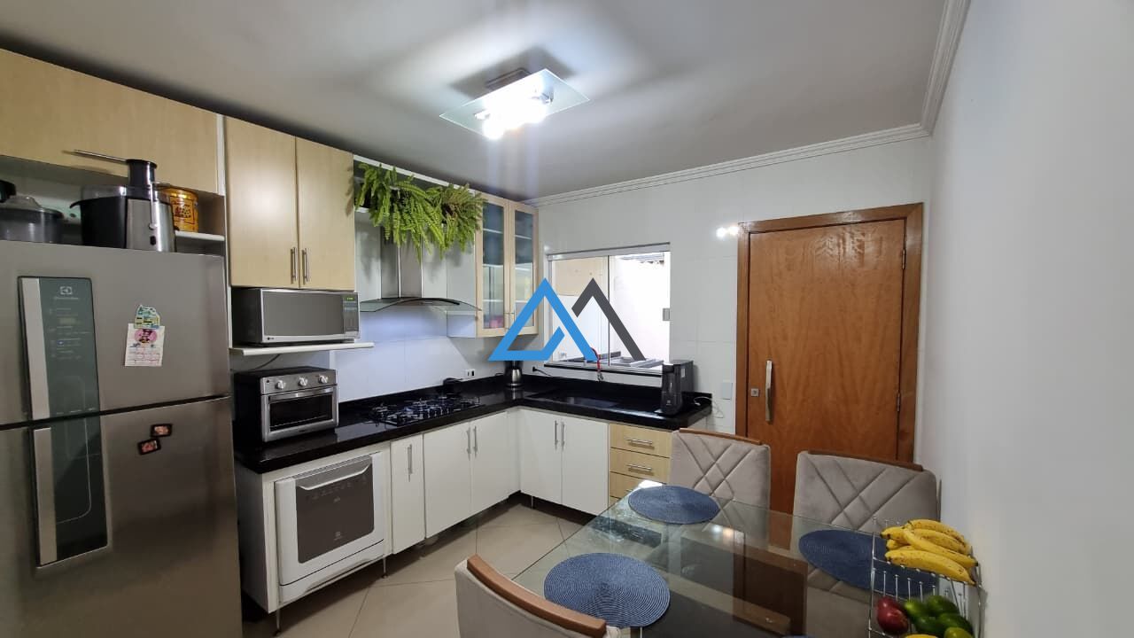 Casa, 2 quartos, 71 m² - Foto 1