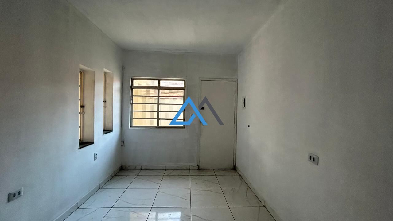 Casa à venda com 2 quartos, 70m² - Foto 16