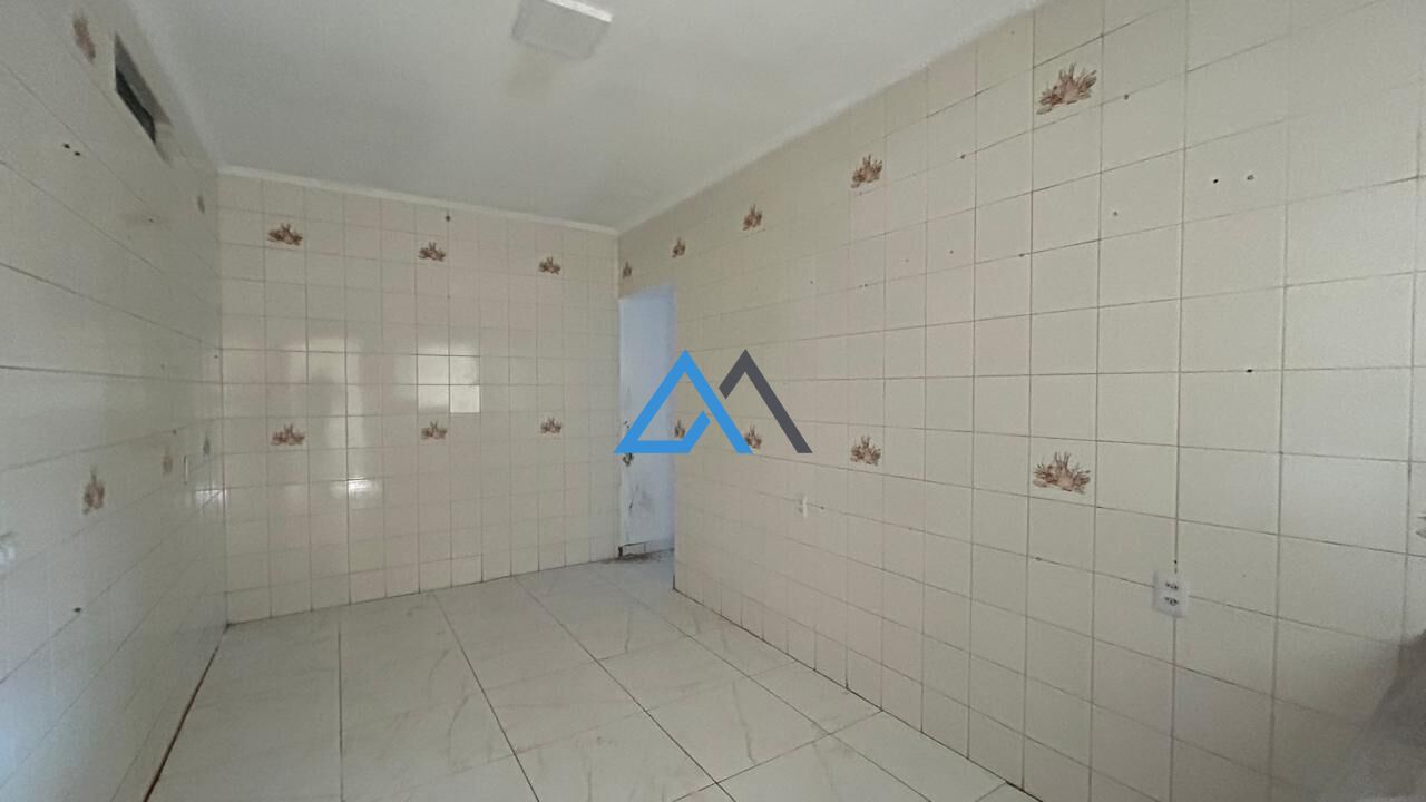 Casa à venda com 2 quartos, 70m² - Foto 23