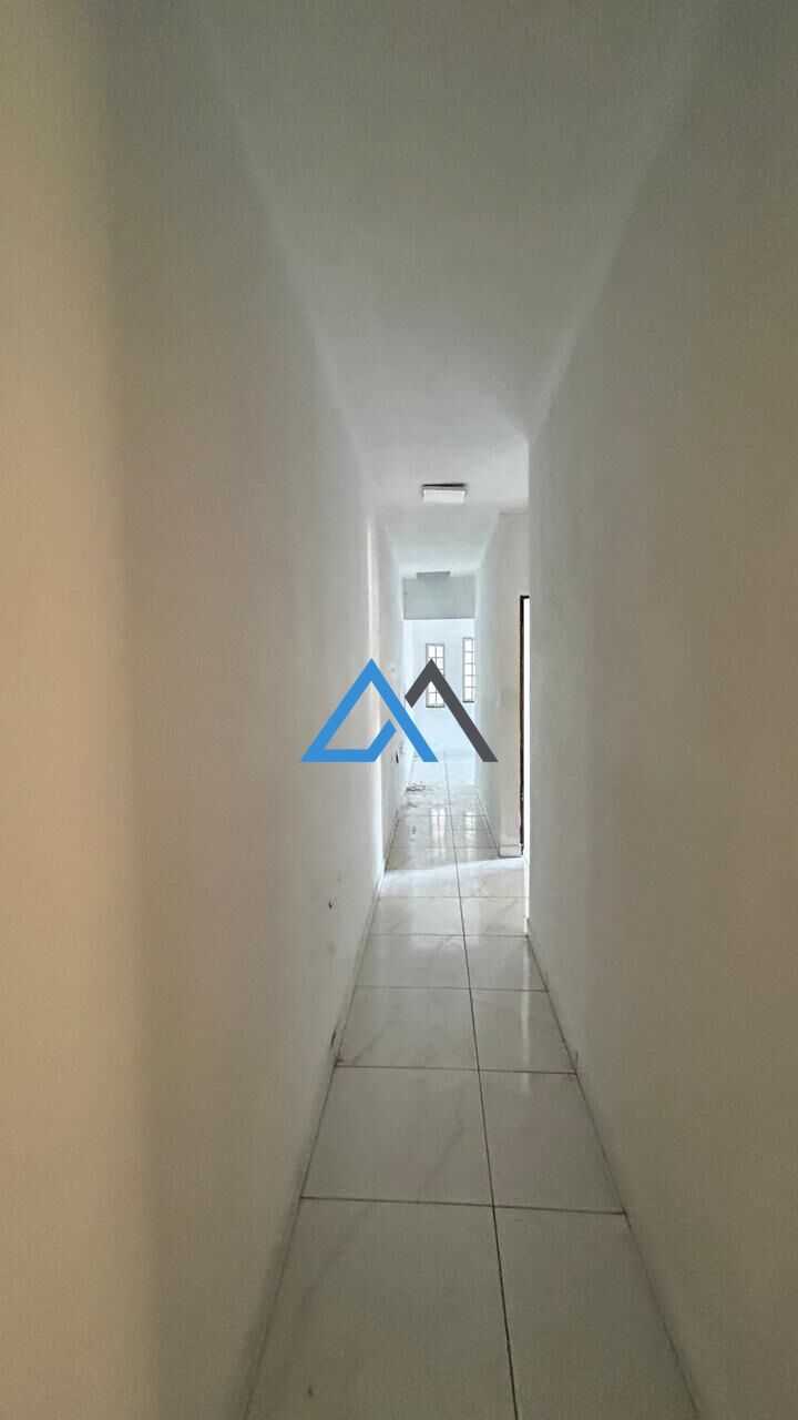 Casa à venda com 2 quartos, 70m² - Foto 8