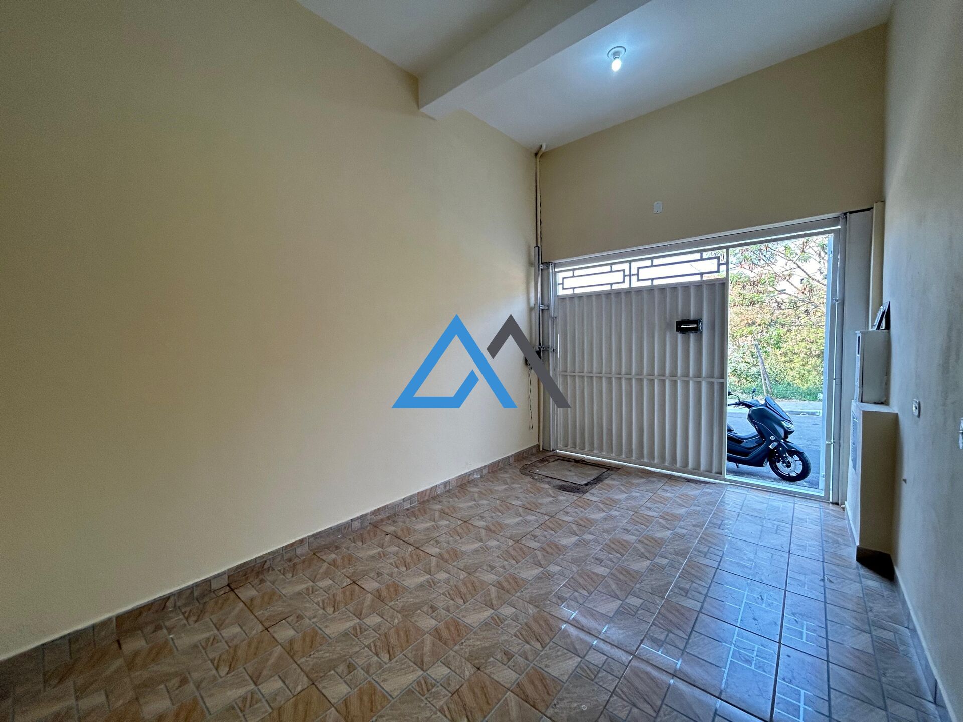 Casa à venda com 2 quartos, 92m² - Foto 2