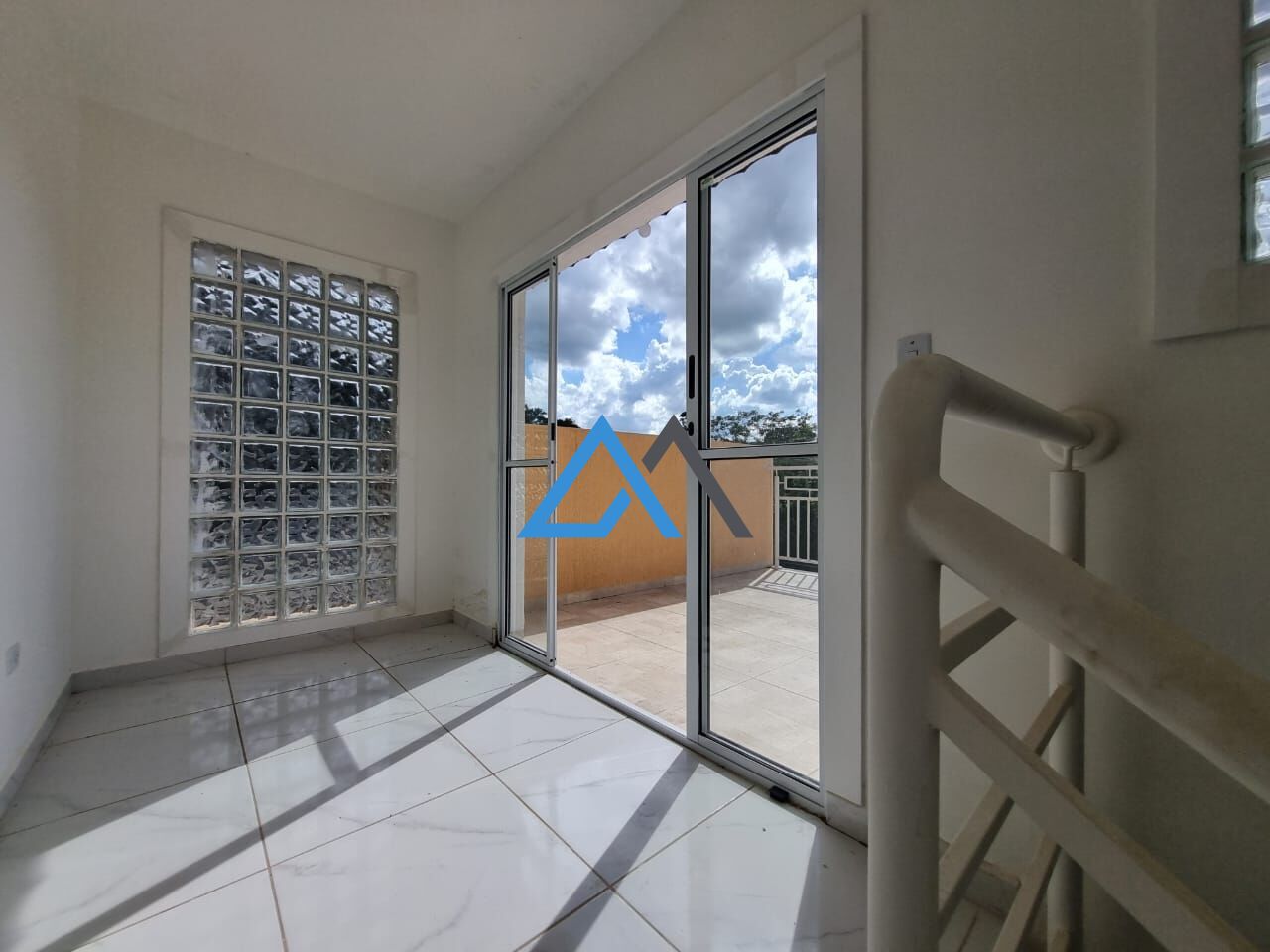 Casa à venda com 3 quartos, 170m² - Foto 9