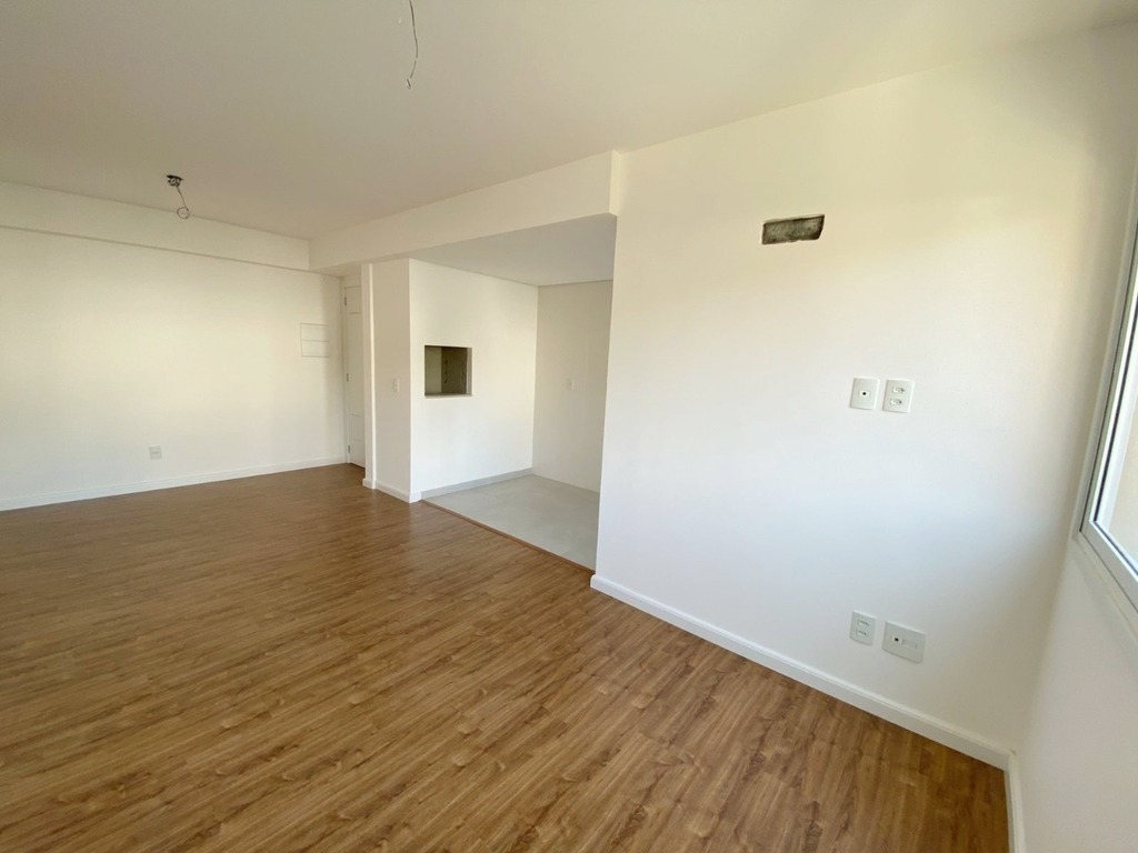 Apartamento à venda com 2 quartos, 65m² - Foto 2