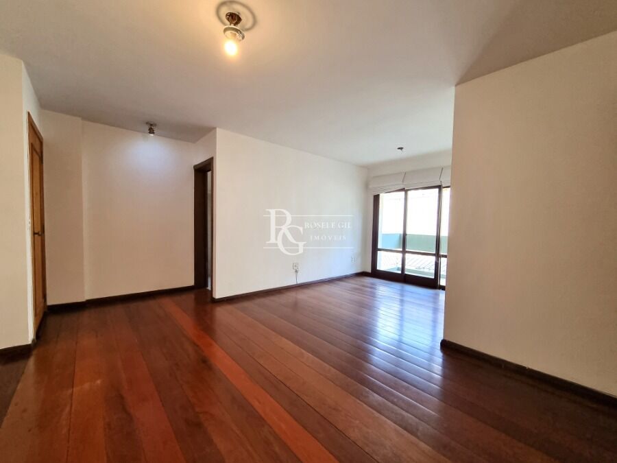 Apartamento à venda com 3 quartos, 101m² - Foto 2