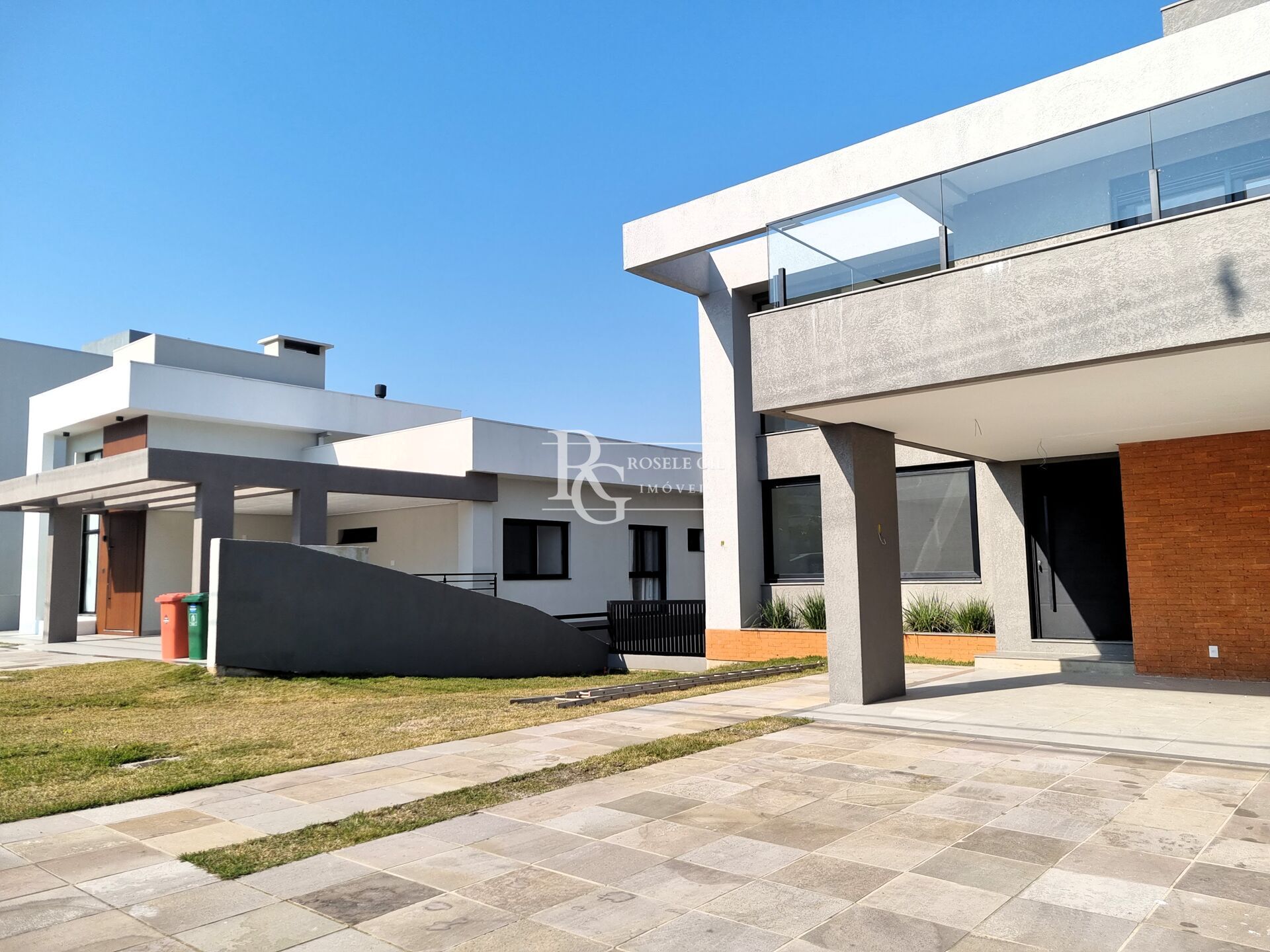 Casa de Condomínio à venda com 4 quartos, 349m² - Foto 3