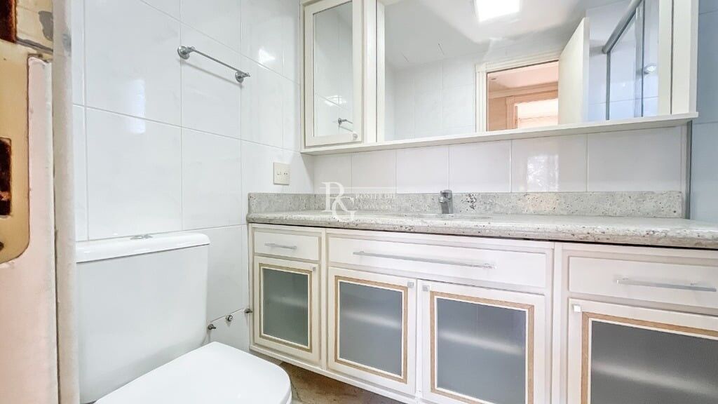 Apartamento à venda com 3 quartos, 159m² - Foto 23