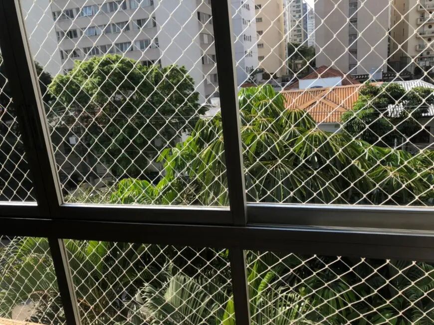 Apartamento para alugar com 3 quartos, 176m² - Foto 2